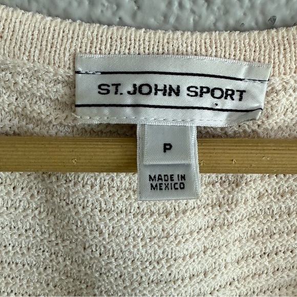 St. John Sport Sweater Tank Top Size Petite EUC - Picture 3 of 5